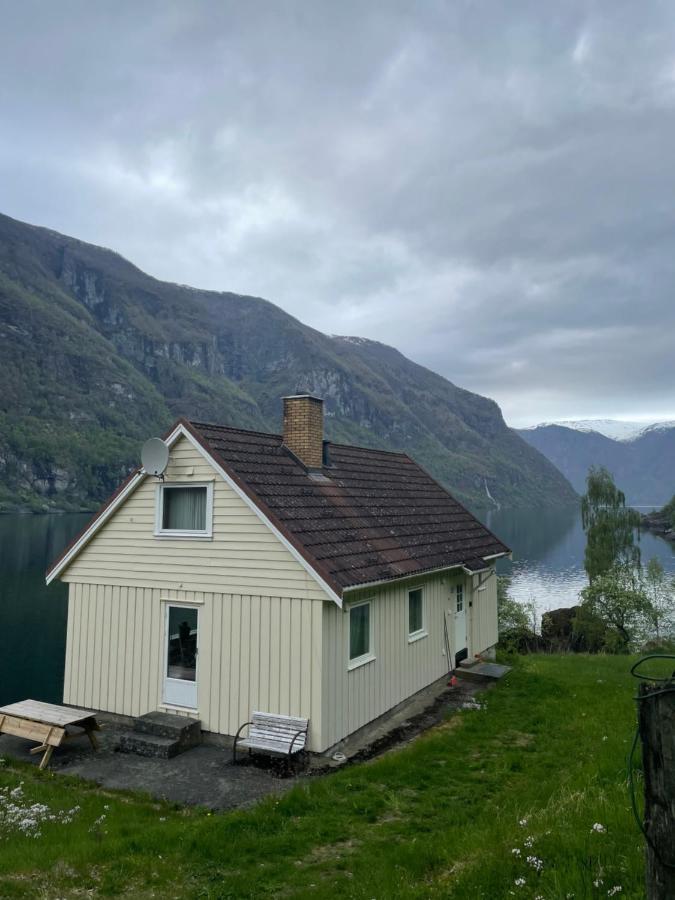 Aurland Feriehus エクステリア 写真